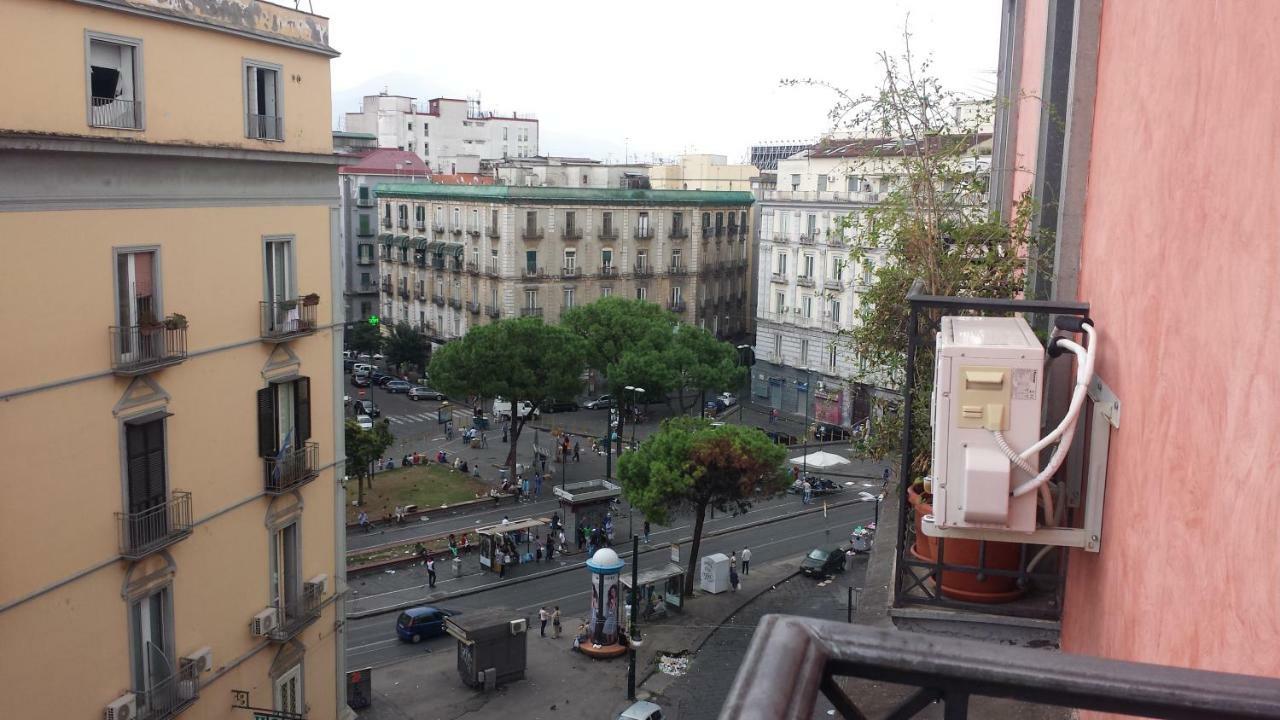 Una Casetta Al Centro Di Napoli エクステリア 写真